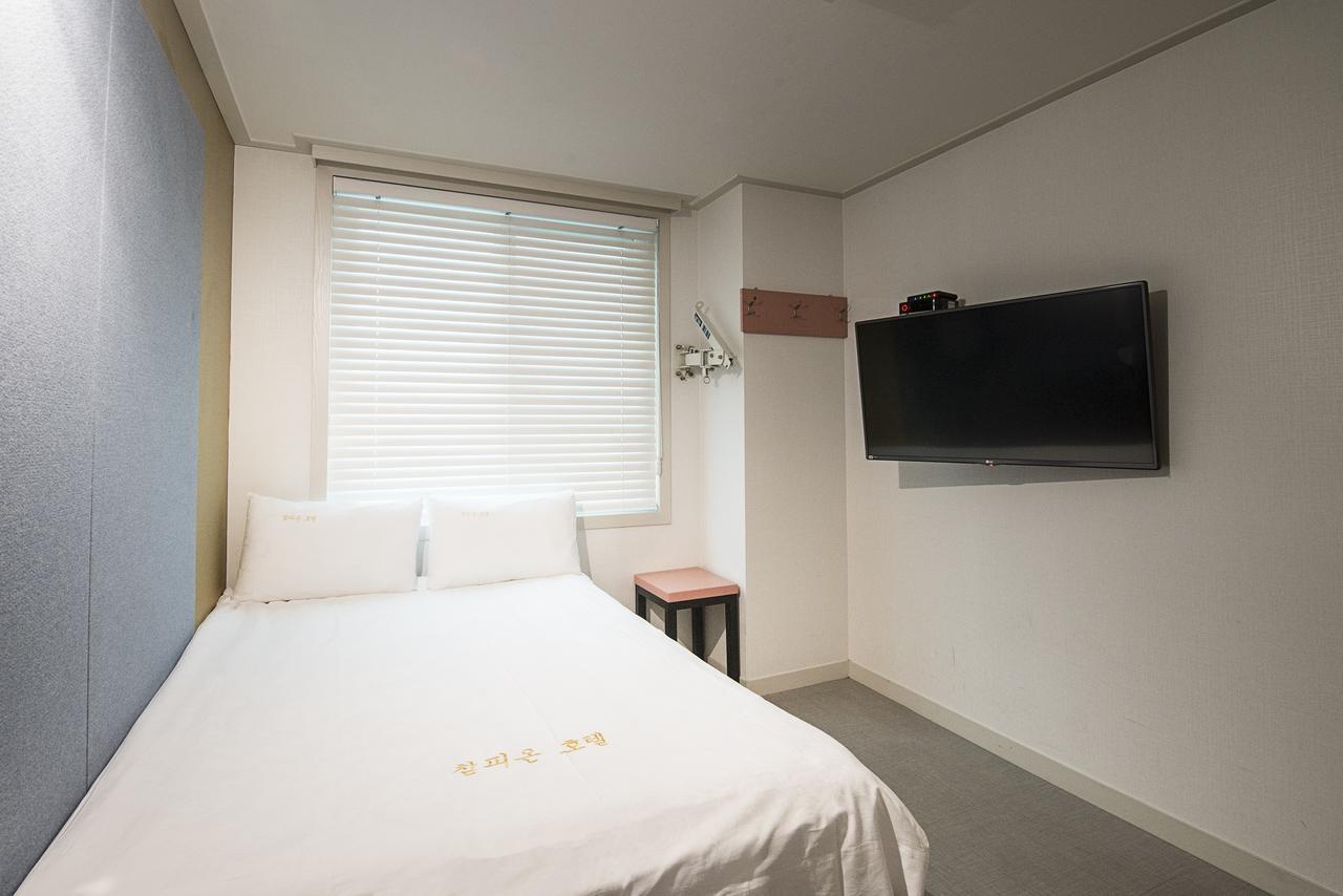 Champion Hotel Jeju Exteriör bild